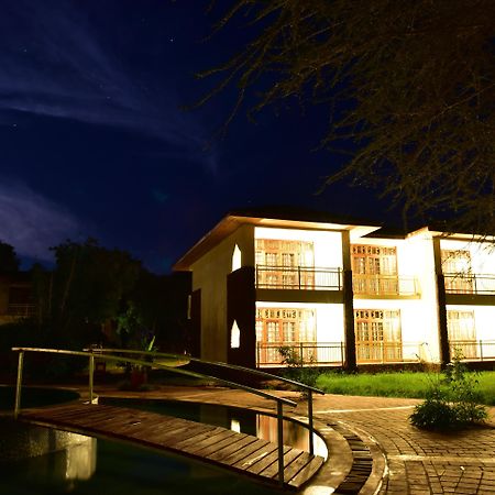 ฮันเตอร์ส ลอดจ์ Bed & Breakfast Twaandu ภายนอก รูปภาพ