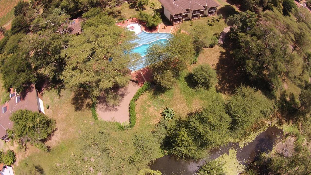 ฮันเตอร์ส ลอดจ์ Bed & Breakfast Twaandu ภายนอก รูปภาพ