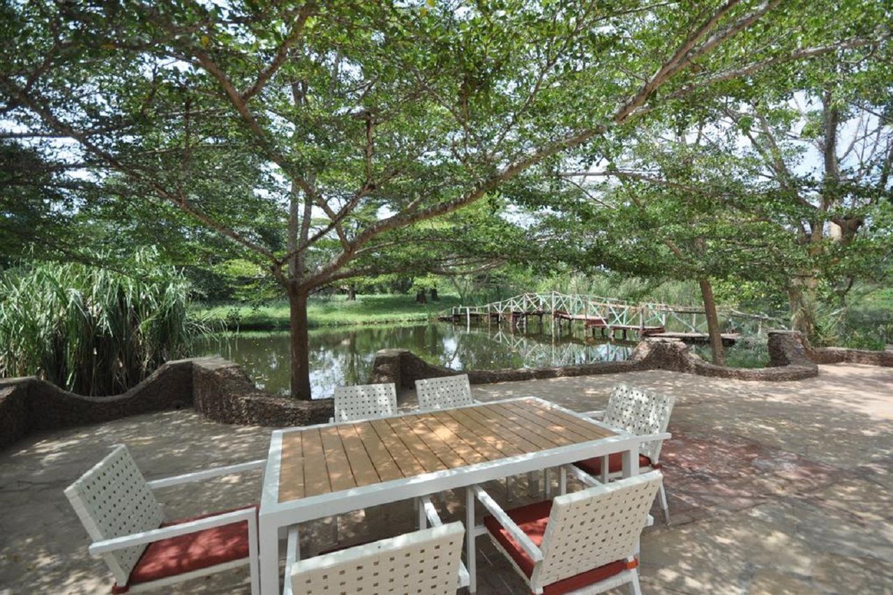 ฮันเตอร์ส ลอดจ์ Bed & Breakfast Twaandu ภายนอก รูปภาพ